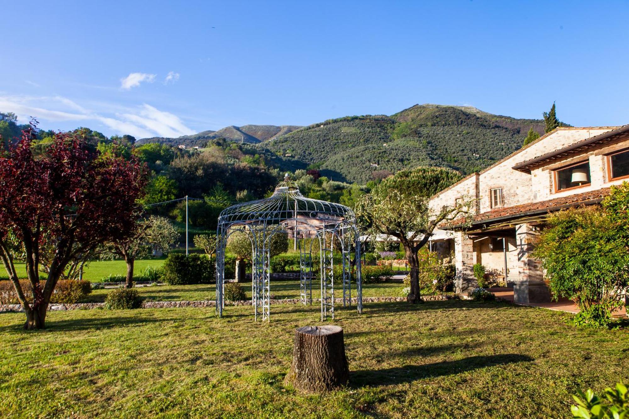 Hotel Bernardone à Camaiore Extérieur photo
